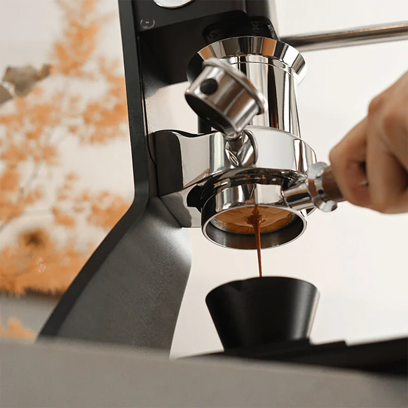 MHW-3BOMBER Sonic S7 Manual Espresso Machine + 10-Pieces Deluxe Barista Kit