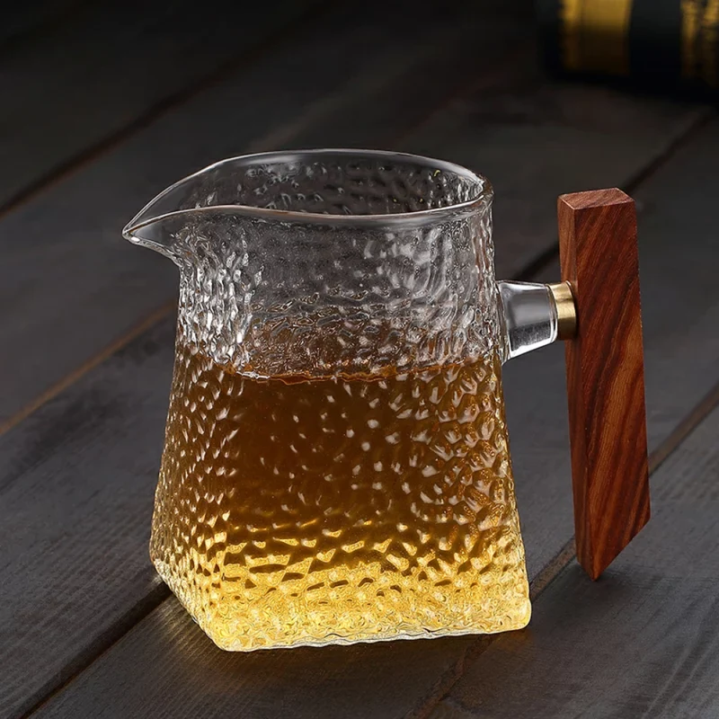 Topwell Glass Server – 390 ml (Wooden Handle)