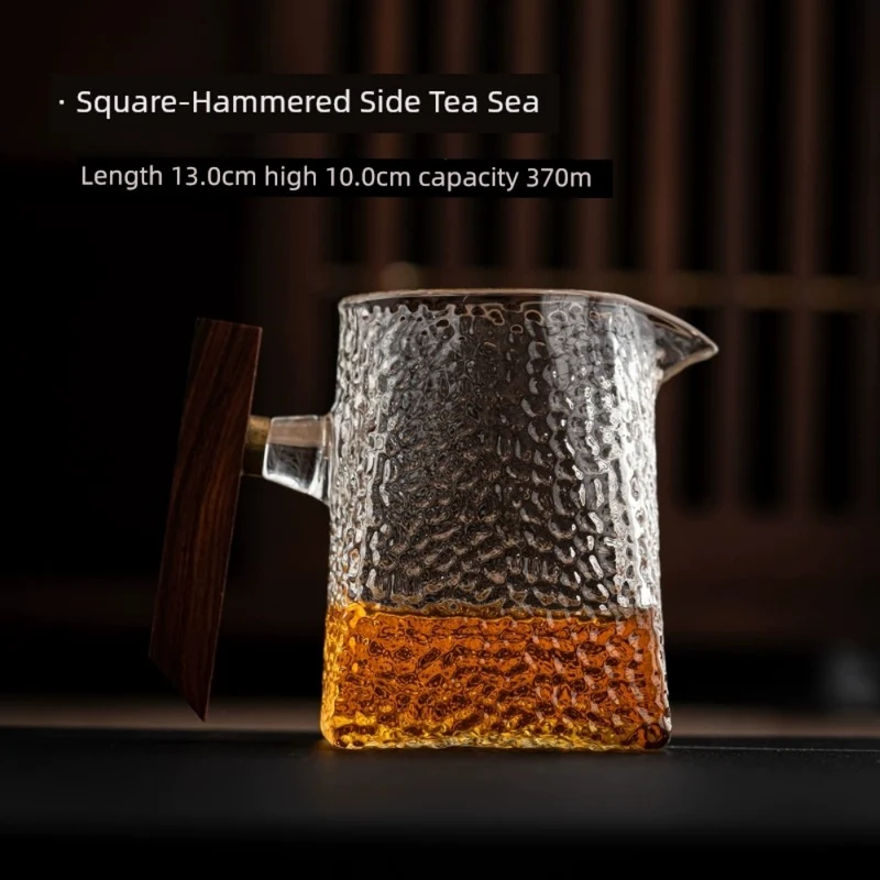 Topwell Glass Server – 390 ml (Wooden Handle)
