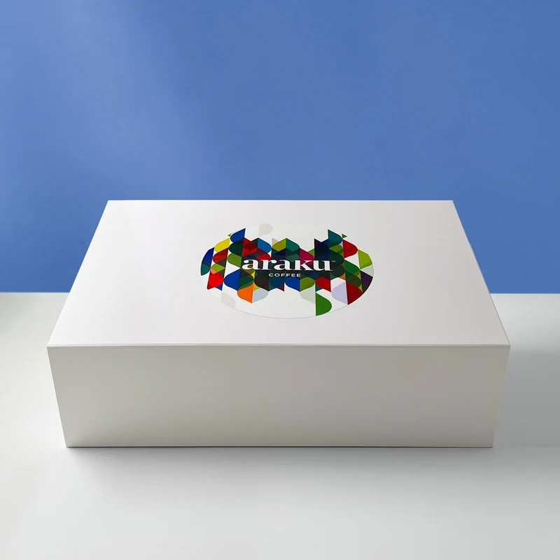Coffret V60 - Set V60 hario (taille 1) et 3 boites de café