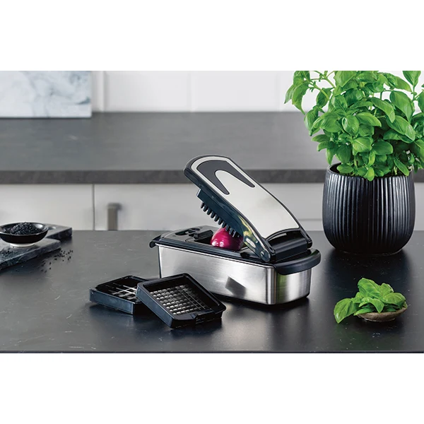 Coupe-légumes inox 2 grilles de coupe Mathon