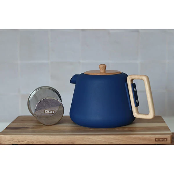 Théière Viggo en fonte et bois d'hévéa 1 L bleu Ogo