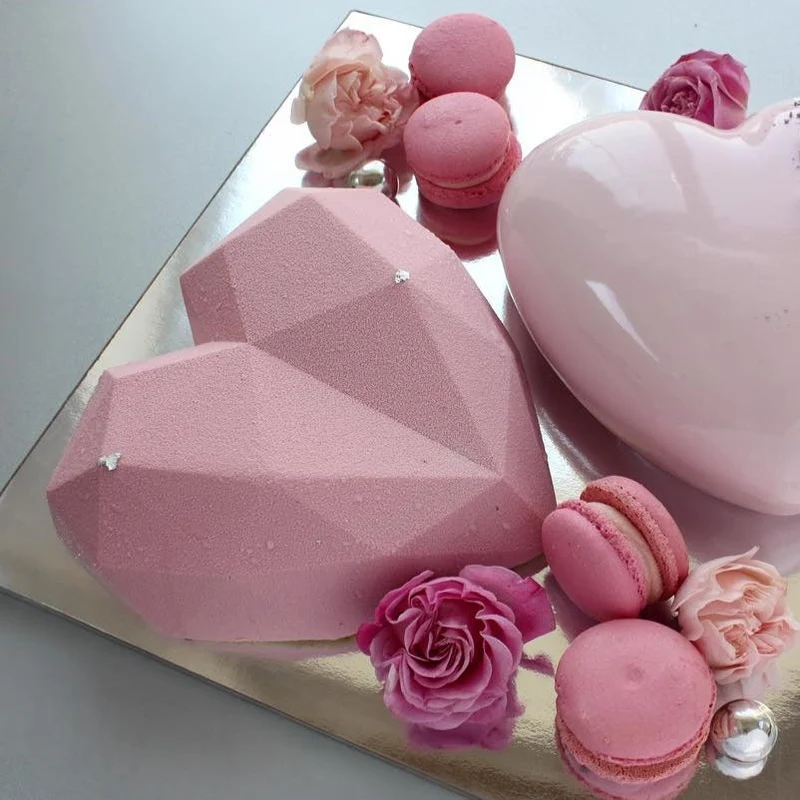 Lot de 3 Moules Saint Valentin + Livre Recettes Offert