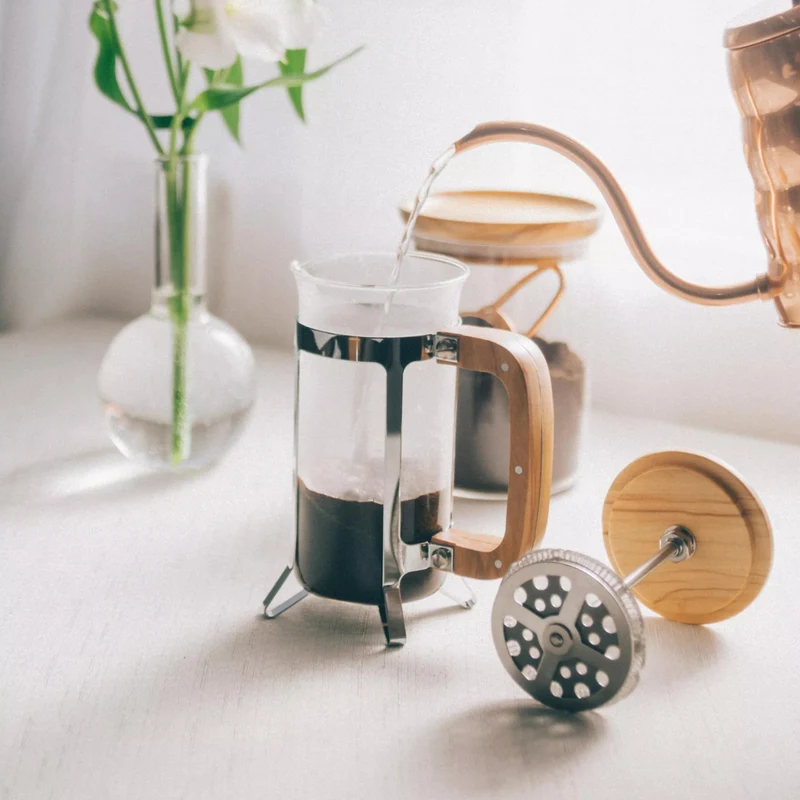 Cafetière à piston Hario en bois d'olivier - 2 tasses