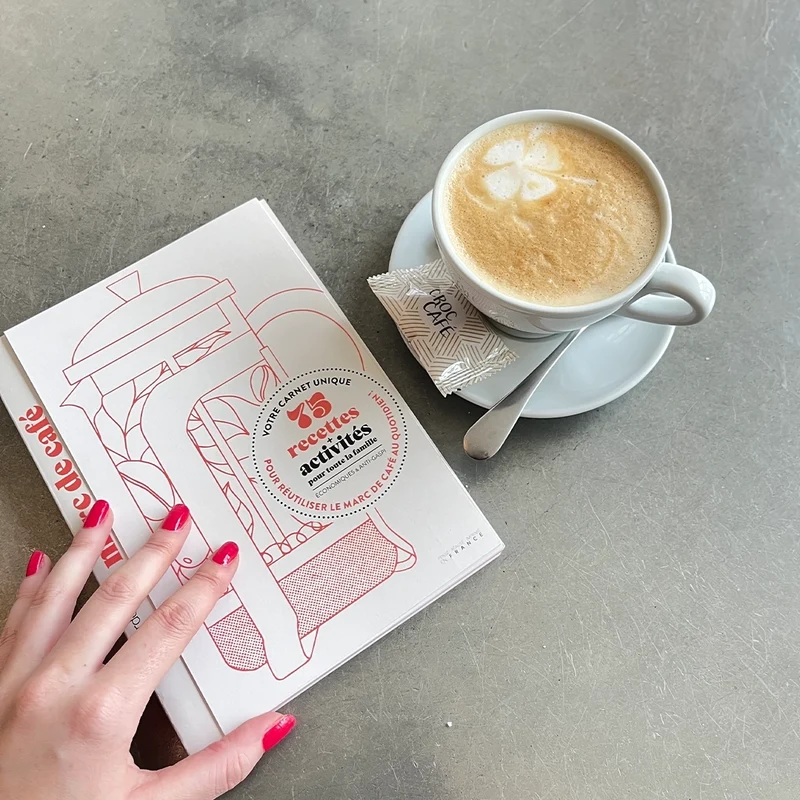 Livre Le marc de café - Collection Re-garder