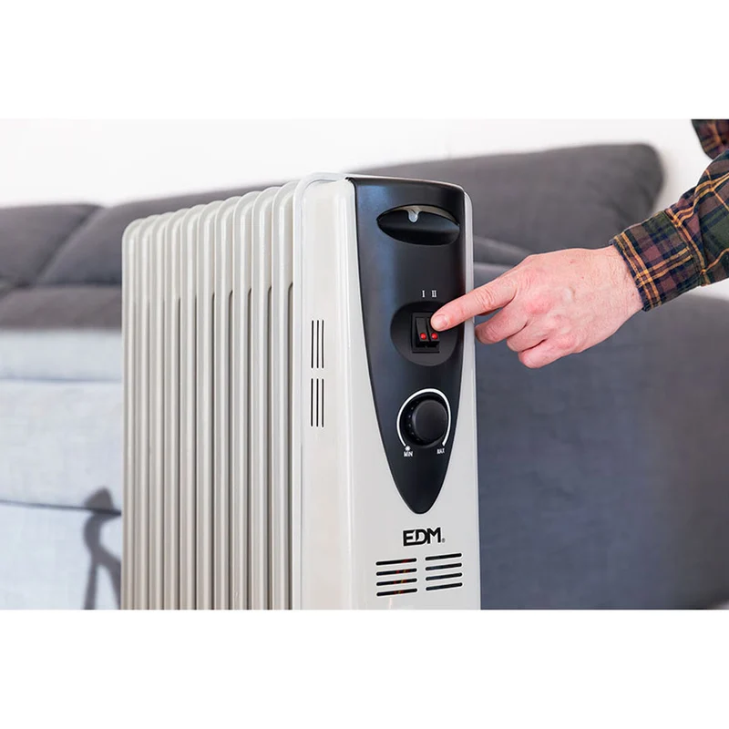 Radiateur à bain d'huile (11 chambres) EDM 07123 07123 Blanc 2500 W